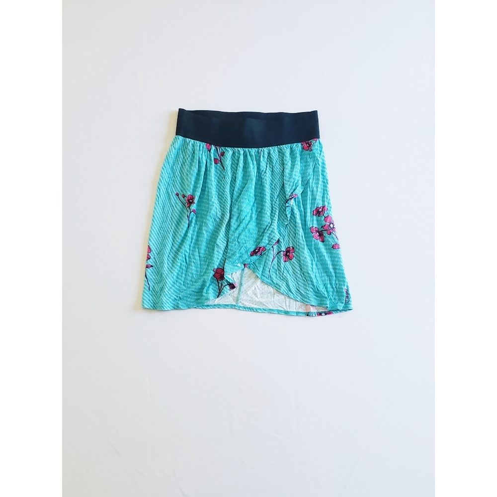CASUAL SUMMER SKIRT AND BEACH COVERUP SIZE M